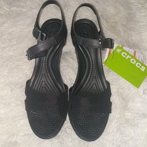 BRAND NEW Croc Sandle Wedges
